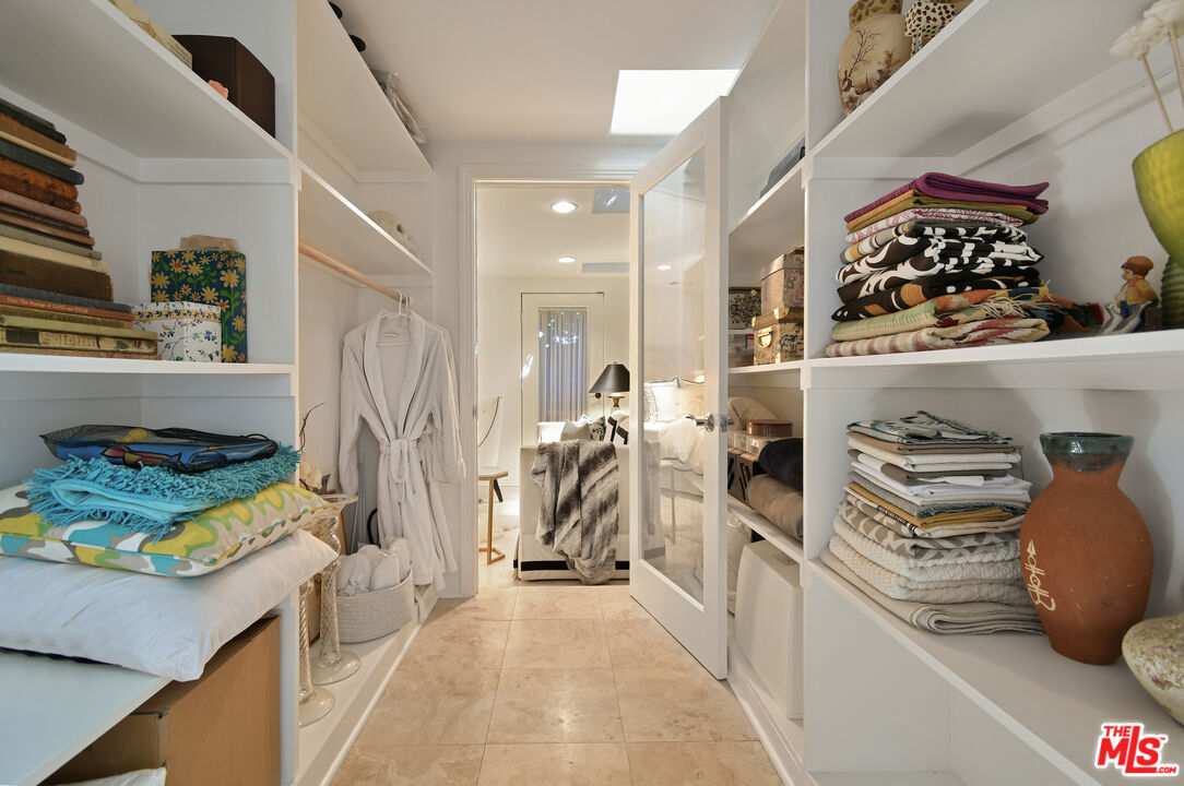 4039 Cody Road Sherman Oaks, CA 91403 - Photo 26 of 52