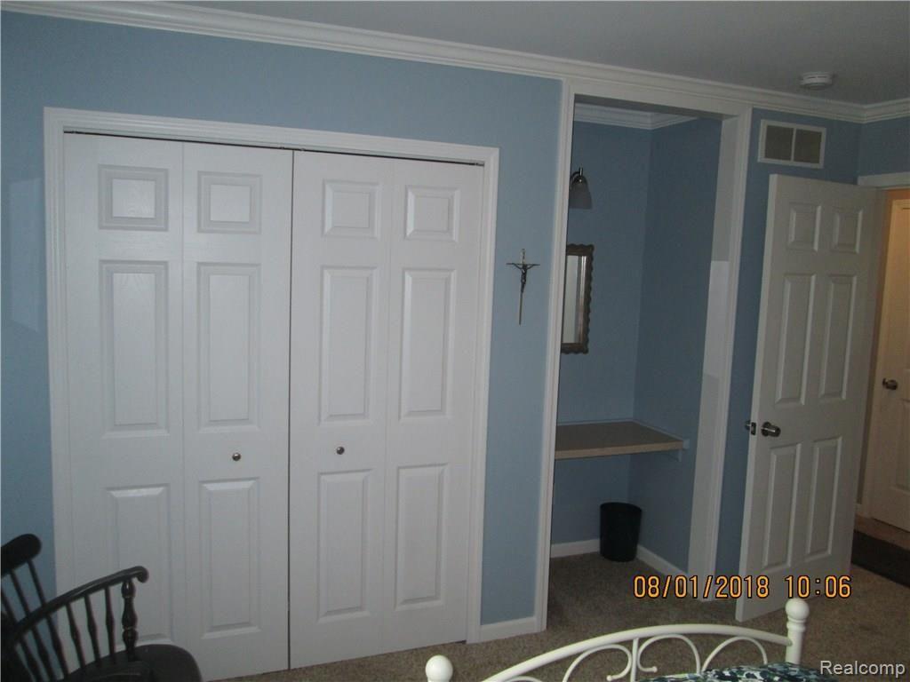 2438 Beach Road Port Huron, MI 48060 - Photo 15 of 72 IMG_4537.JPG