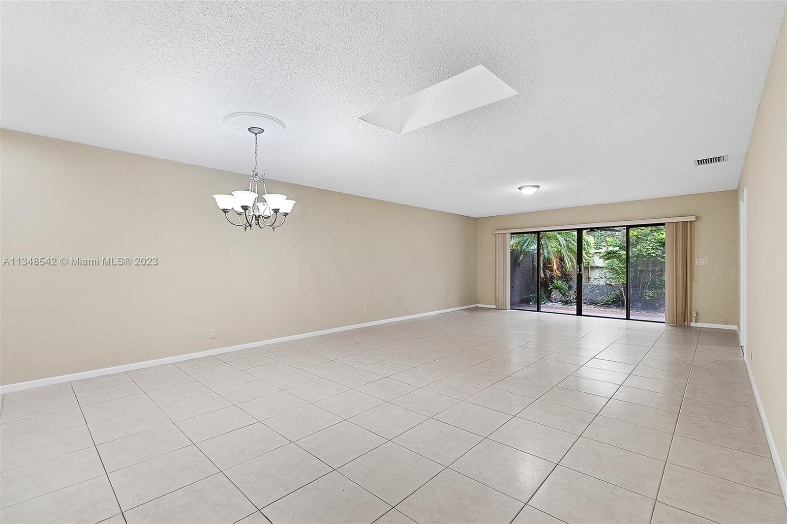 608 St Andrews Road, Unit 46 Hollywood, FL 33021 - Photo 3 of 22
