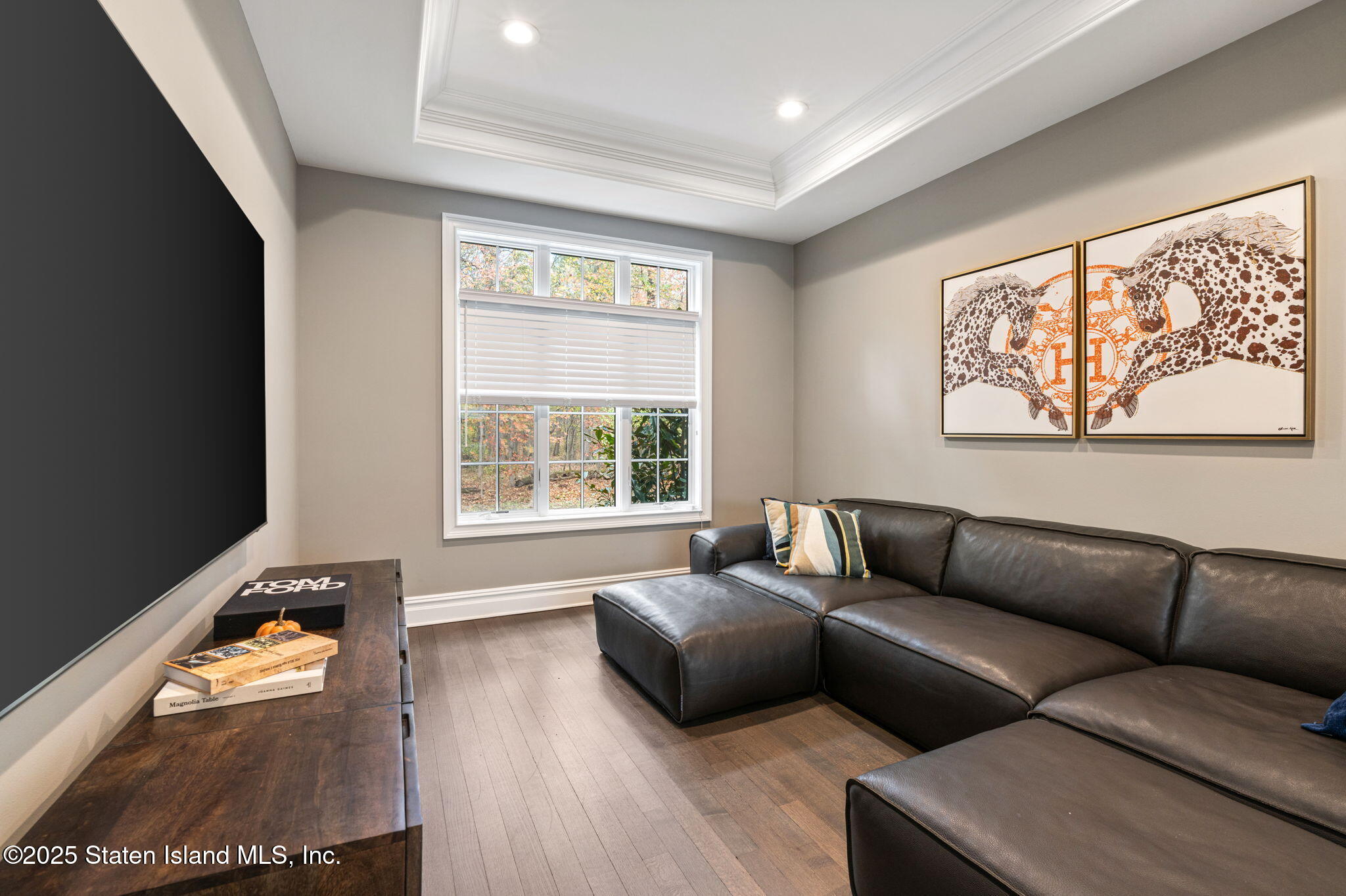 312 London Road Staten Island, NY 10306 - Photo 30 of 82 a living room with furniture and a large window