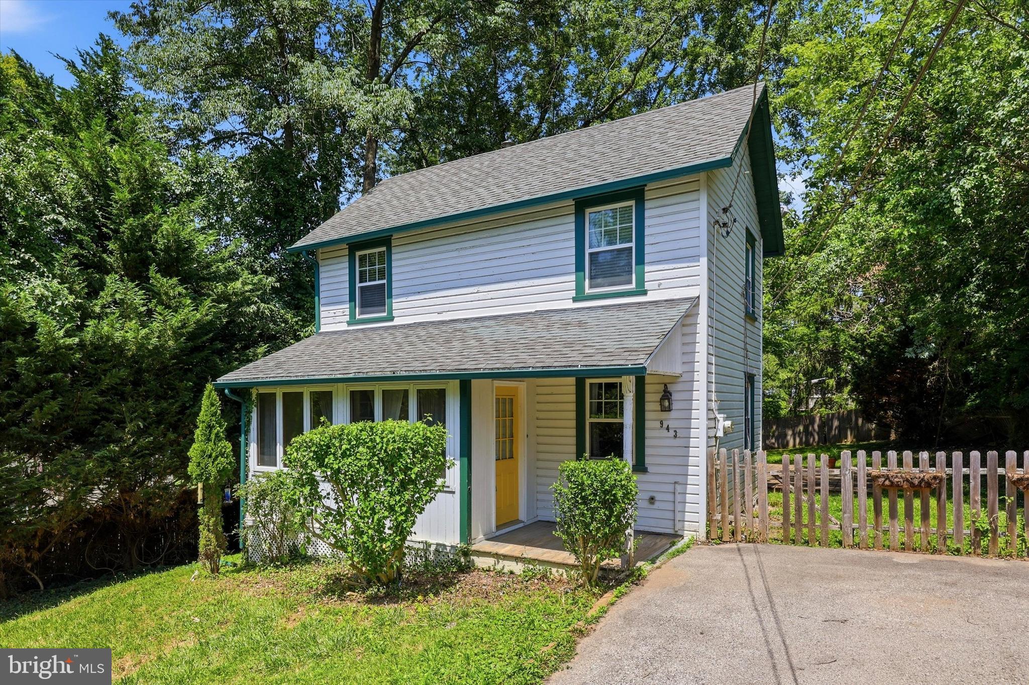 943 Fairview Avenue Wayne, PA 19087 - Photo 2 of 21