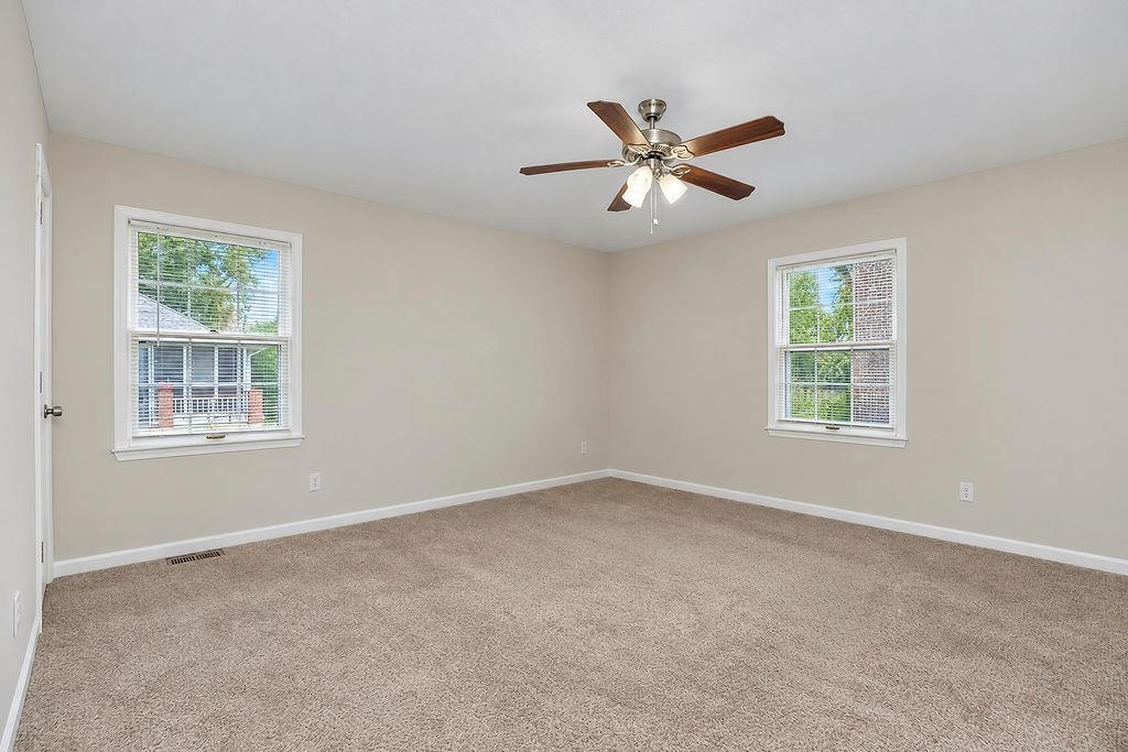 305 Northwest O'Brien Road Lee's Summit, MO 64063 - Photo 15 of 34 Gallery Image 15