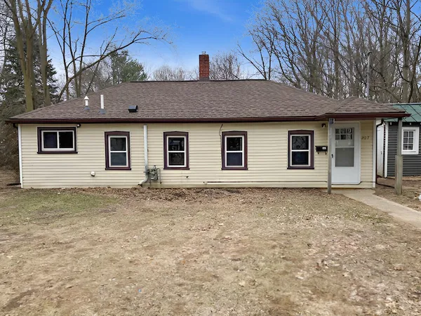 $169,900 | 207 North Osmun Street, Greenville, MI 48838