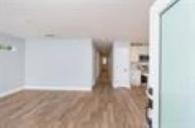 a view of empty room with window