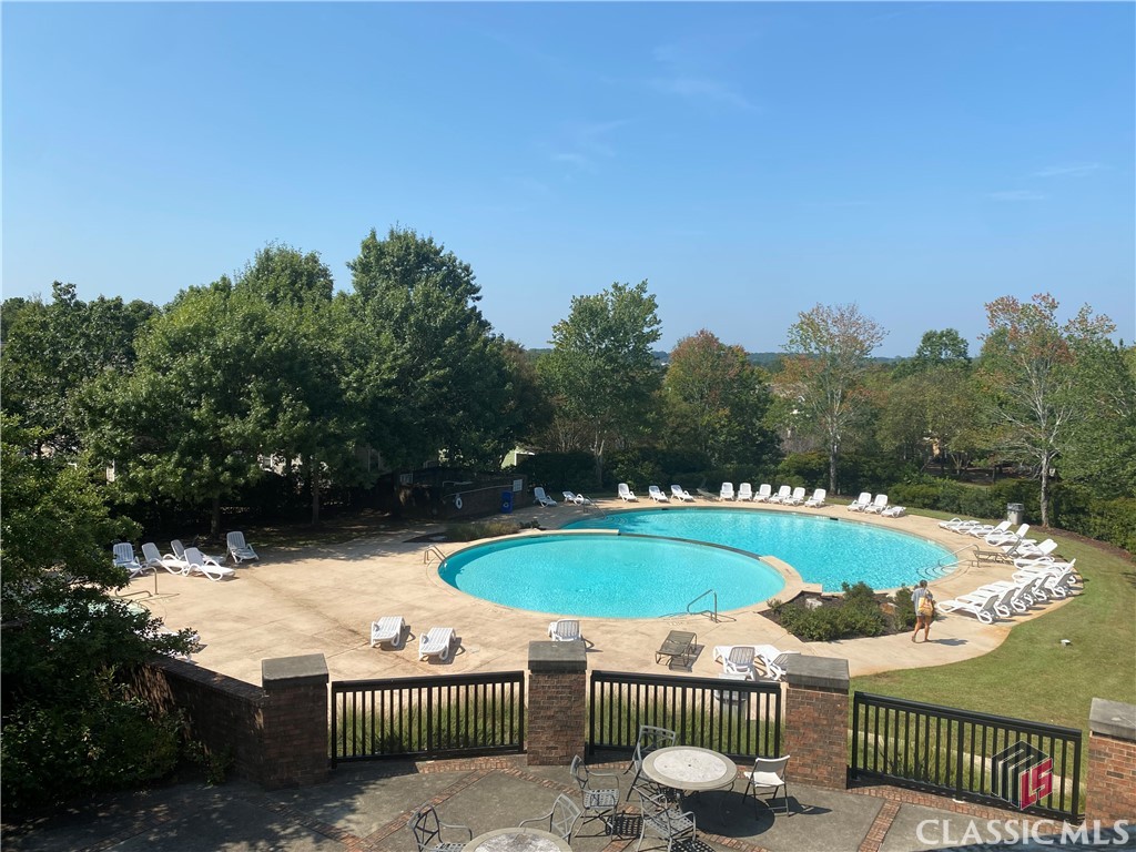 1035 South Barnett Shoals Road, Unit 220 Athens, GA 30605 - Photo 6 of 18 Gallery Image 6