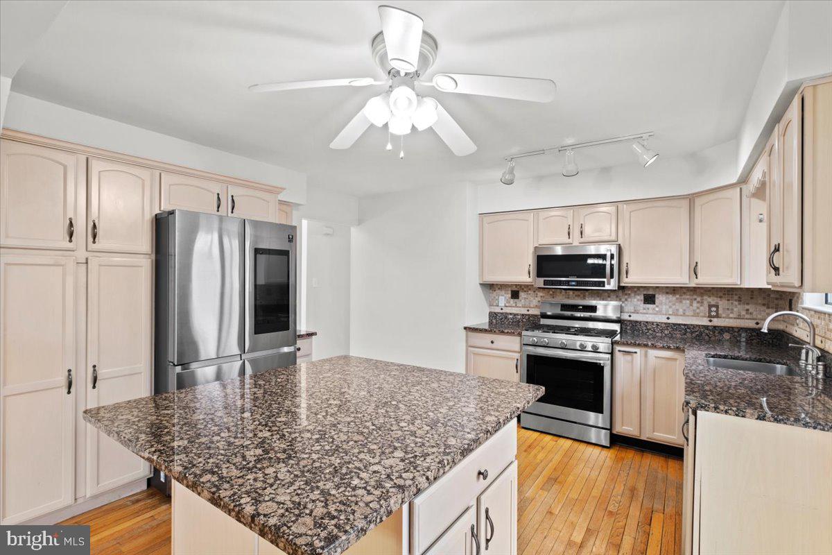 3 Gardner Road Cherry Hill, NJ 08034 - Photo 11 of 36