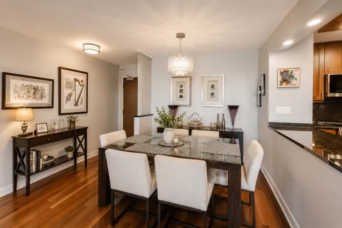 $585,000 | 155 North Harbor Drive, Unit 3102, Chicago, IL 60601