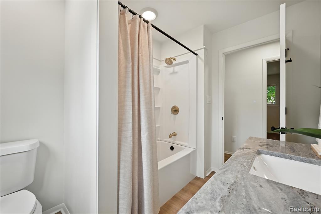 2863 Raven Glass Road Waterford, MI 48329 - Photo 15 of 24 Gallery Image 15