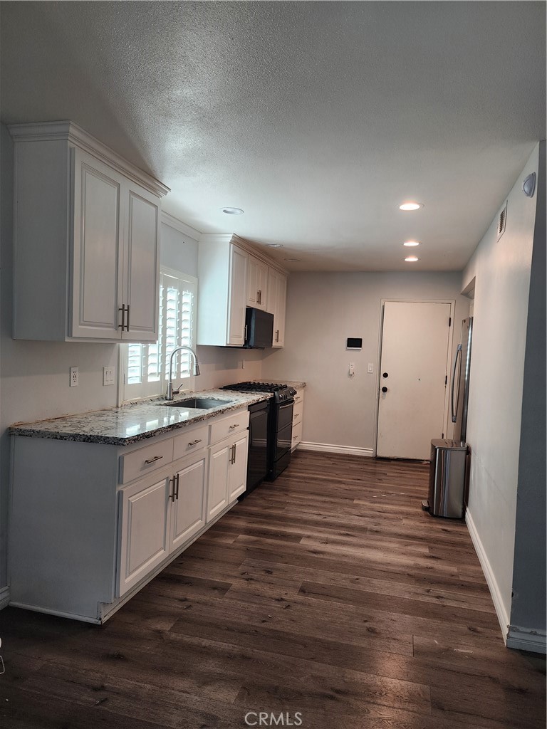 23787 Cold Spring Moreno Valley, CA 92557 - Photo 4 of 17