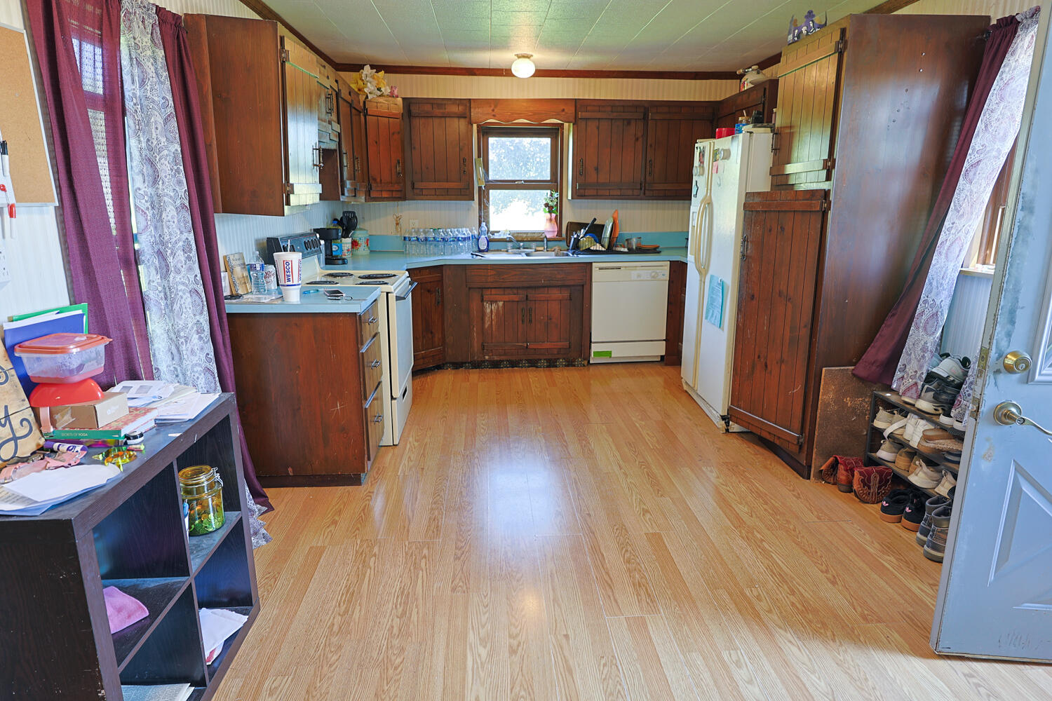 812 East Yale Road Rothbury, MI 49452 - Photo 4 of 25 814 E Yale (2 of 25)