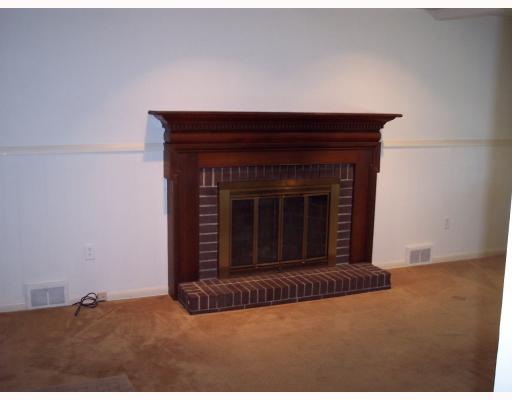 86 Ridgecrest Drive Pittsburgh, PA 15235 - Photo 8 of 17 Den/Family/Great Room. Family room fireplace
