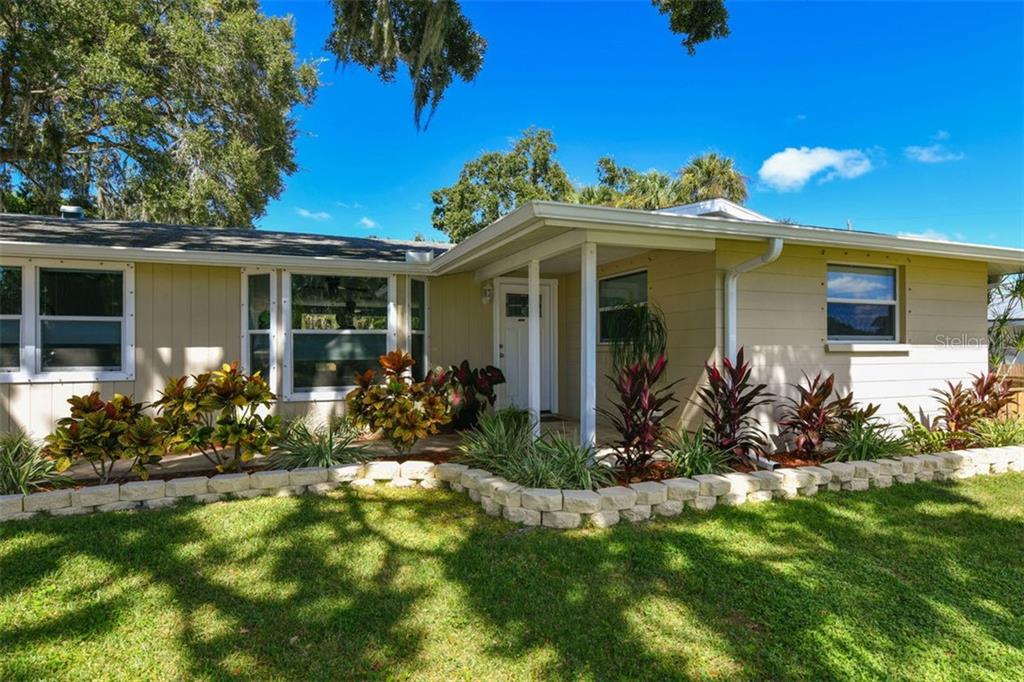 2539 Bispham Road Sarasota, FL 34231 - Photo 1 of 1 New landscaping in 2018!