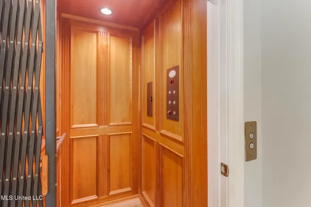 $439,000 | 80 East Beach Boulevard, Unit 7, Gulfport, MS 39507