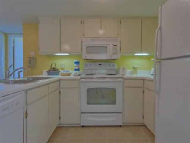 375 Plantation Road, Unit 5317 Gulf Shores, AL 36542 - Photo 8 of 21 Kitchen Area