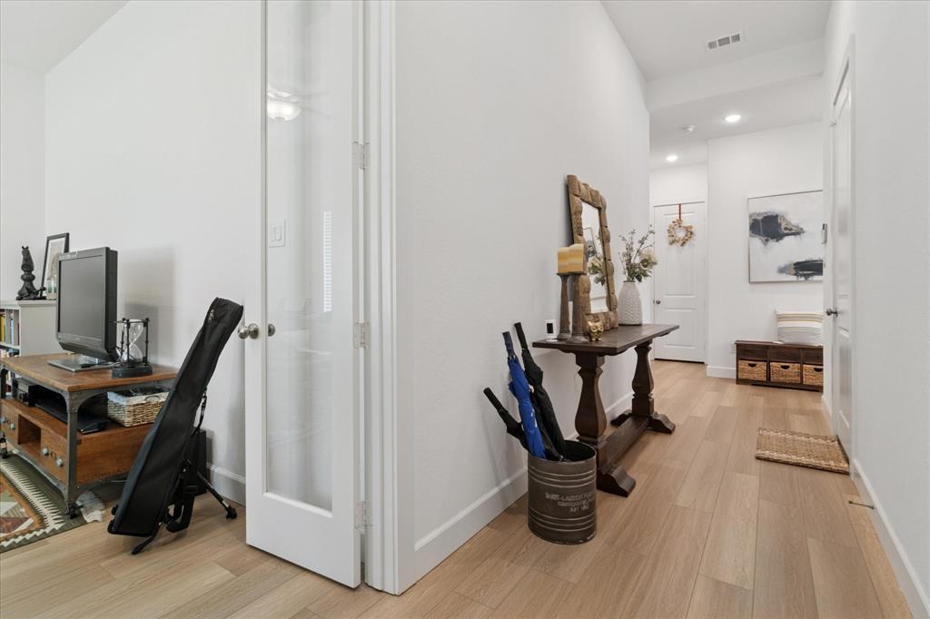 4916 Walking Stick Road McKinney, TX 75071 - Photo 4 of 39