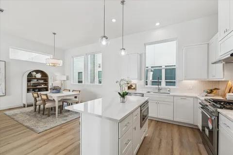 $475,000 | 10923 Brookeshire Chase Lane, Houston, TX 77043