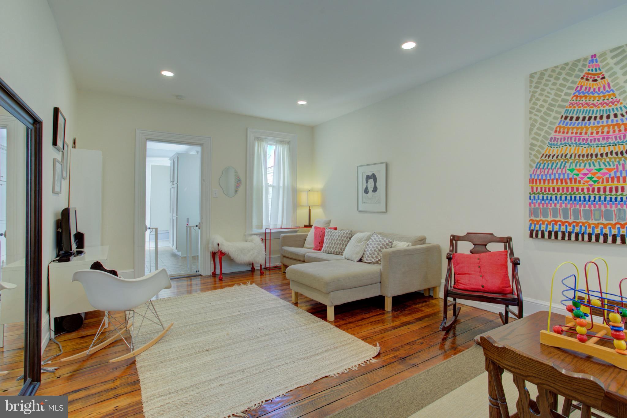 23 West Orange Street Lititz, PA 17543 - Photo 11 of 35