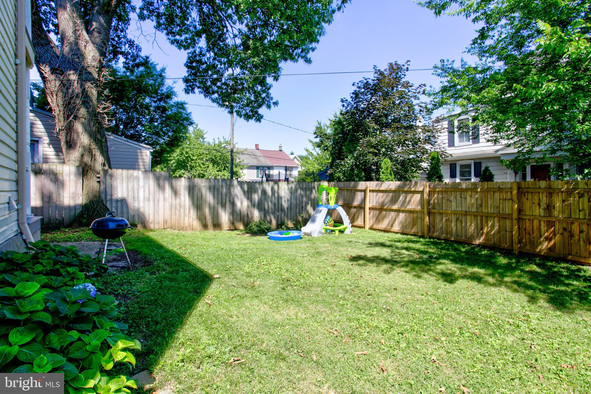 23 West Orange Street Lititz, PA 17543 - Photo 33 of 35