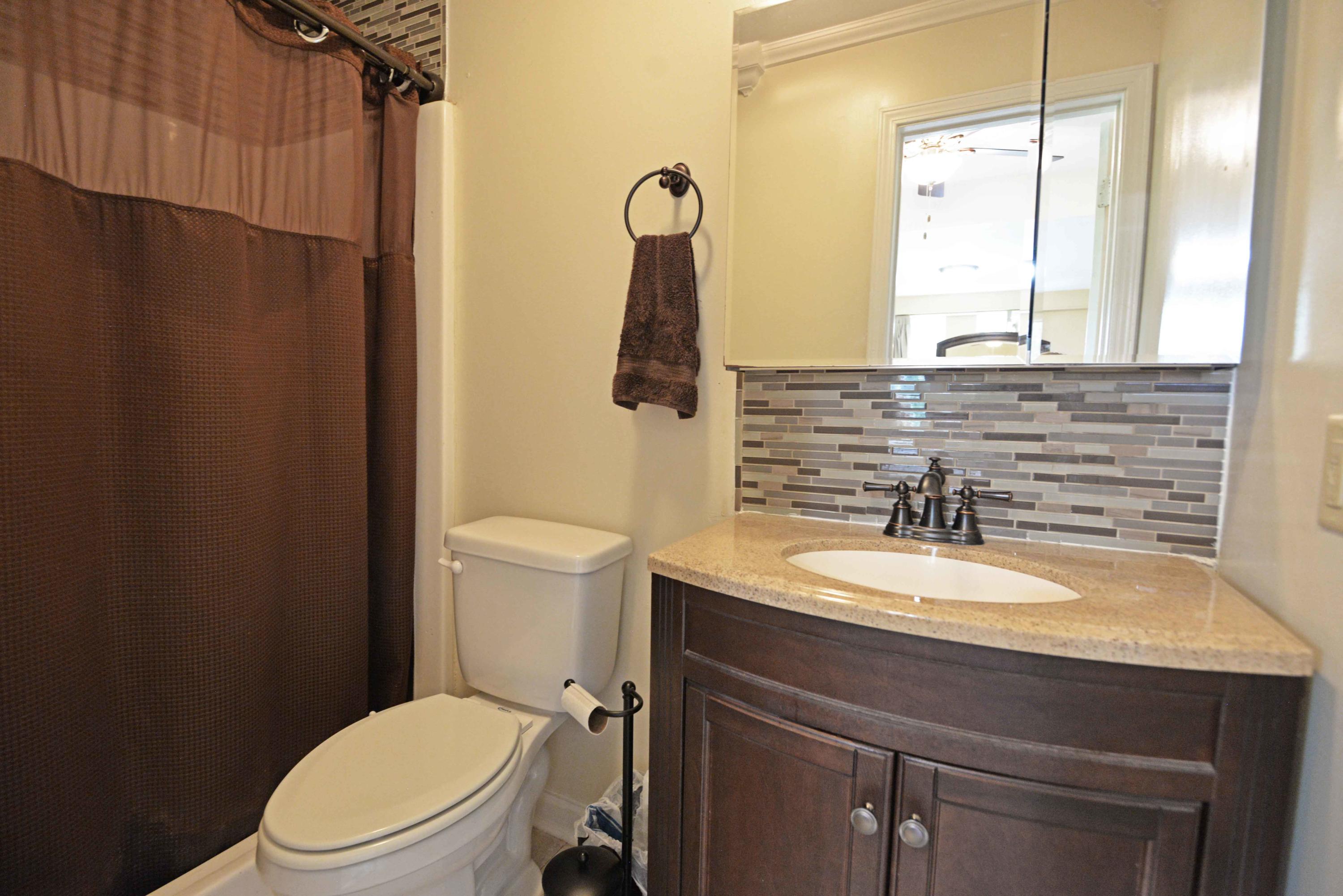 1113 South Crest Road Rossville, GA 30741 - Photo 17 of 28 Master bath