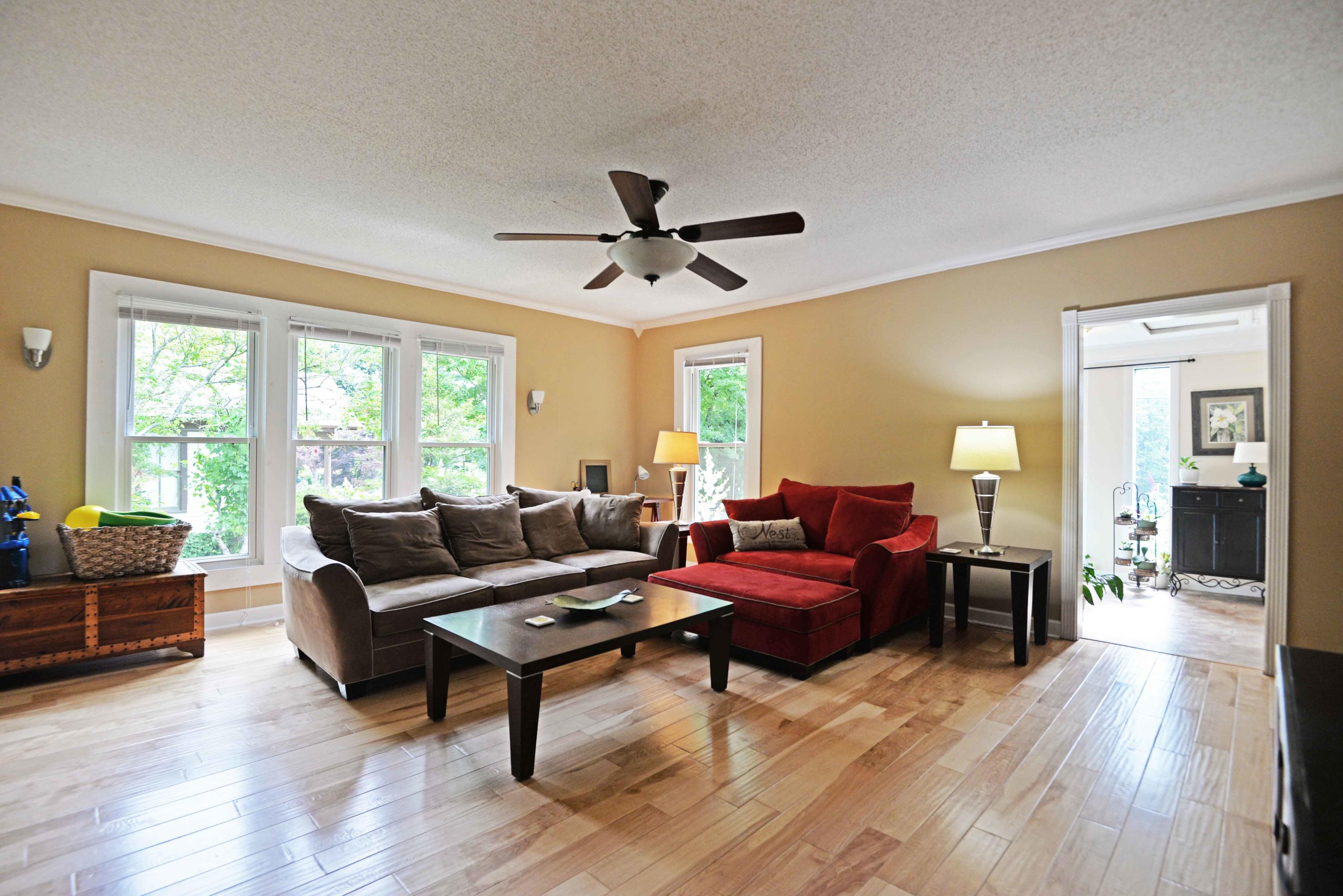 1113 South Crest Road Rossville, GA 30741 - Photo 5 of 28 Living room view 2