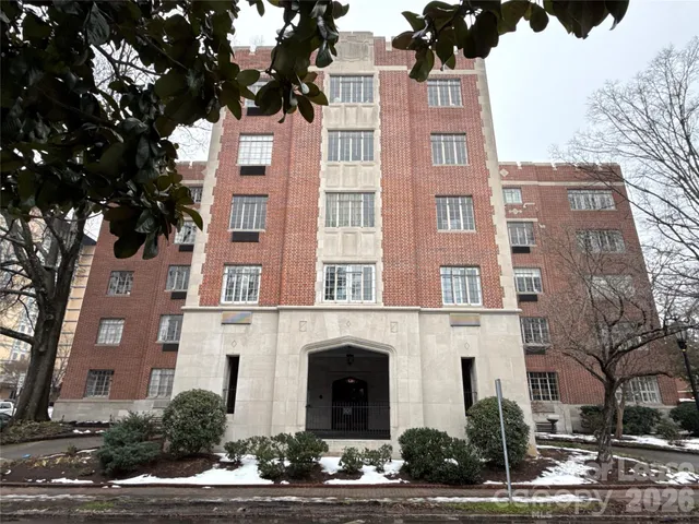 $2,450 | 301 West 10th Street, Unit 106, Charlotte, NC 28202