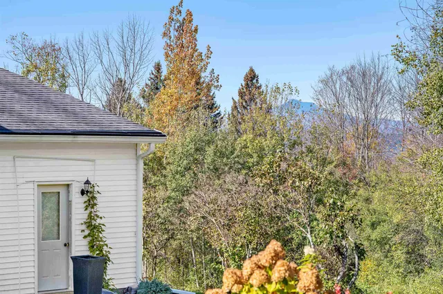 $439,000 | 11 East Balsam Drive, Barre Town, VT 05641