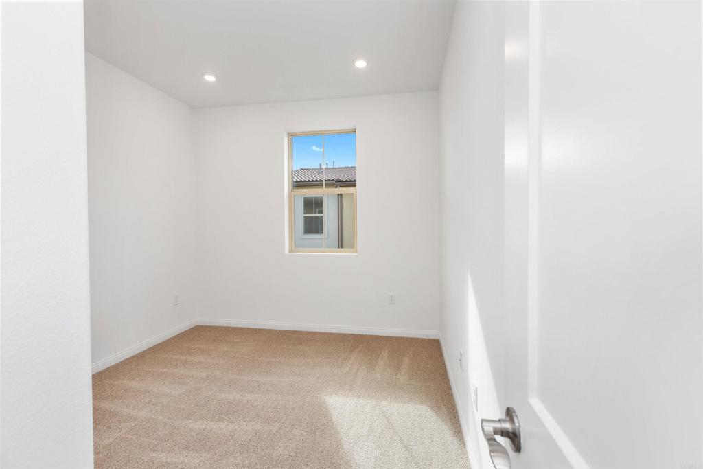 1532 Redbud Way Oceanside, CA 92056 - Photo 12 of 40 a view of room and window