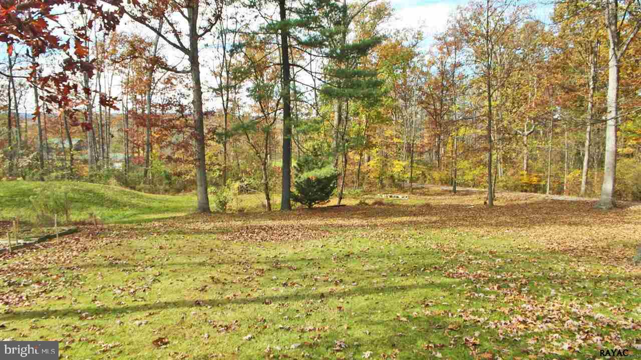 155 Knoxlyn Road Gettysburg, PA 17325 - Photo 6 of 15 Gallery Image 6