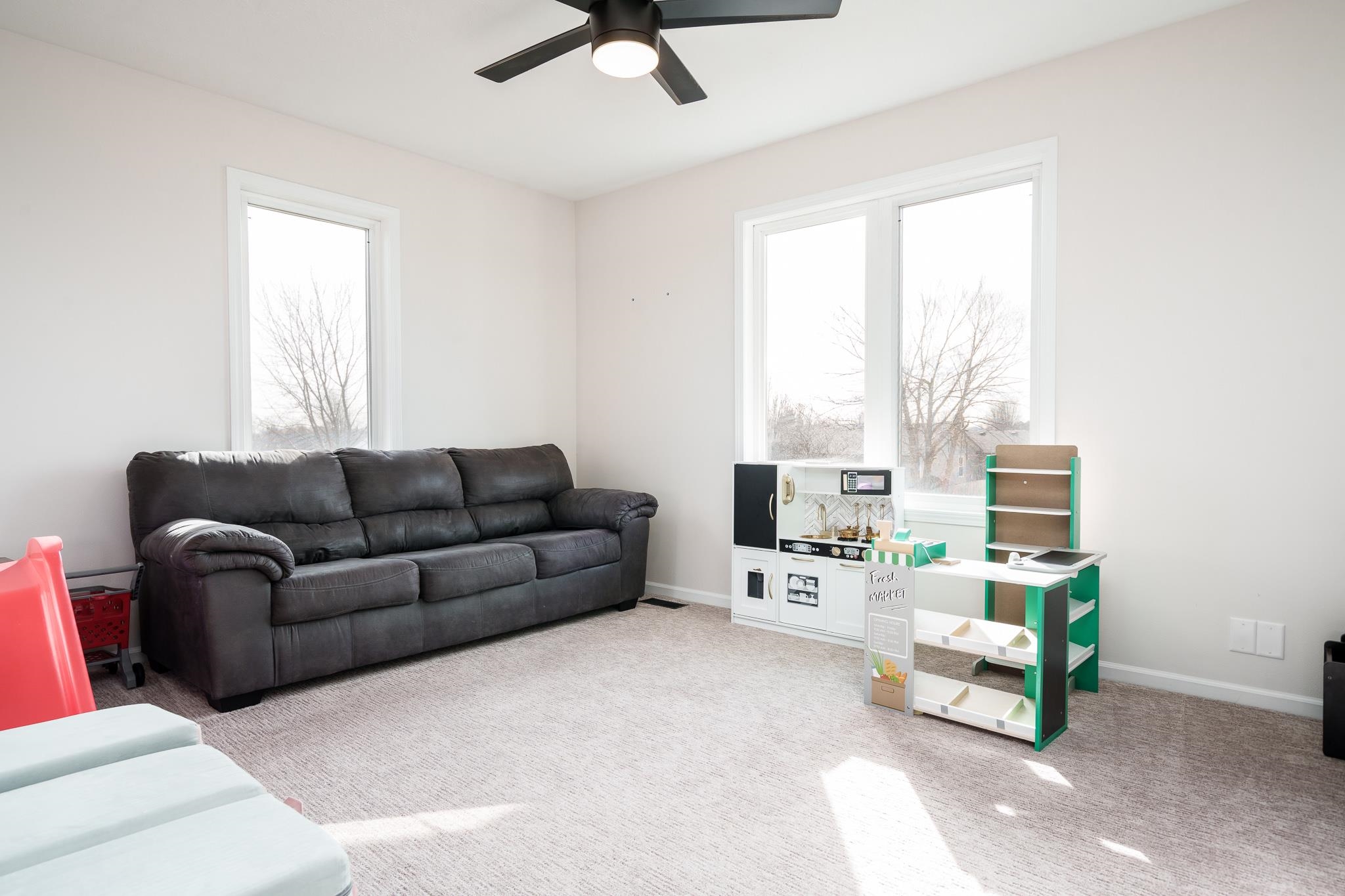 148 Prairie Moon Drive Davis Junction, IL 61020 - Photo 22 of 33 a living room with furniture and a table