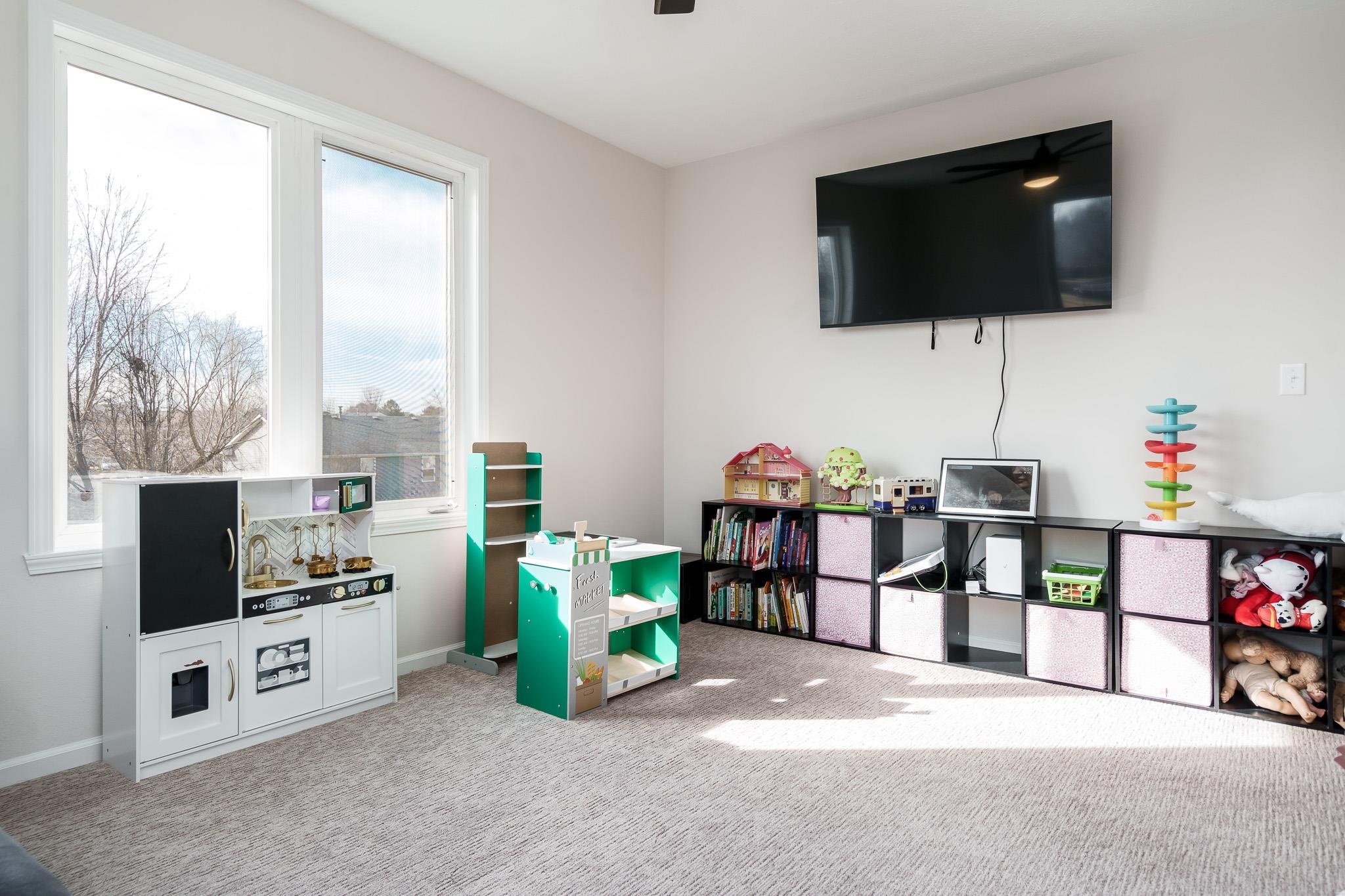 148 Prairie Moon Drive Davis Junction, IL 61020 - Photo 23 of 33 a living room with furniture and a flat screen tv