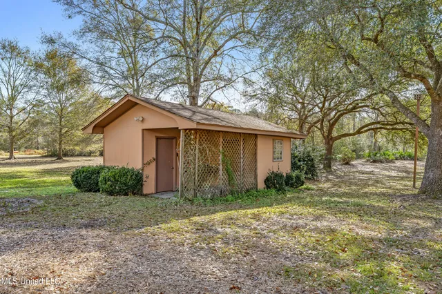 $425,000 | 11804 Ormond Road, Moss Point, MS 39562