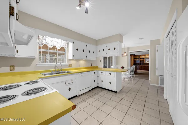 $365,000 | 11804 Ormond Road, Moss Point, MS 39562