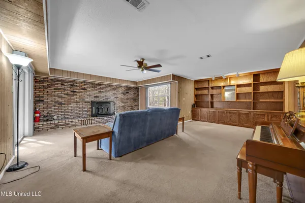 $365,000 | 11804 Ormond Road, Moss Point, MS 39562