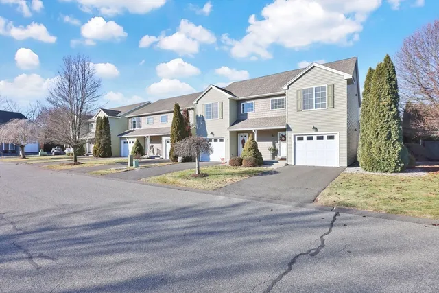 $350,000 | 353 Fuller Street, Unit 8, Ludlow, MA 01056