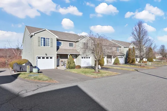 $350,000 | 353 Fuller Street, Unit 8, Ludlow, MA 01056