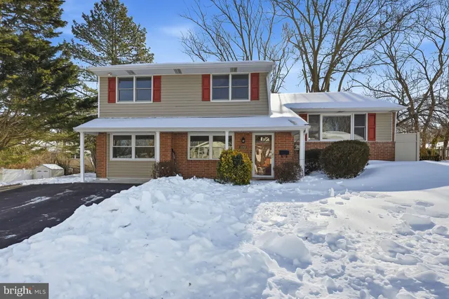 $495,000 | 2213 Riviera Lane, Wilmington, DE 19810