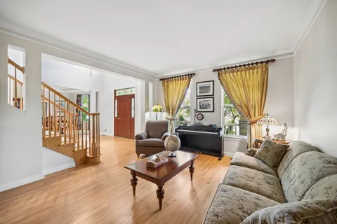 $1,799,000 | 1534 Constitution Drive, Glenview, IL 60026