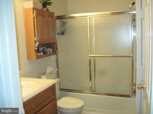 131 Fort Evans Road Southeast, Unit E Leesburg, VA 20175 - Photo 19 of 23 Bath (Master)