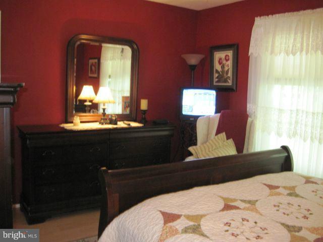 131 Fort Evans Road Southeast, Unit E Leesburg, VA 20175 - Photo 21 of 23 Bedroom (Master)