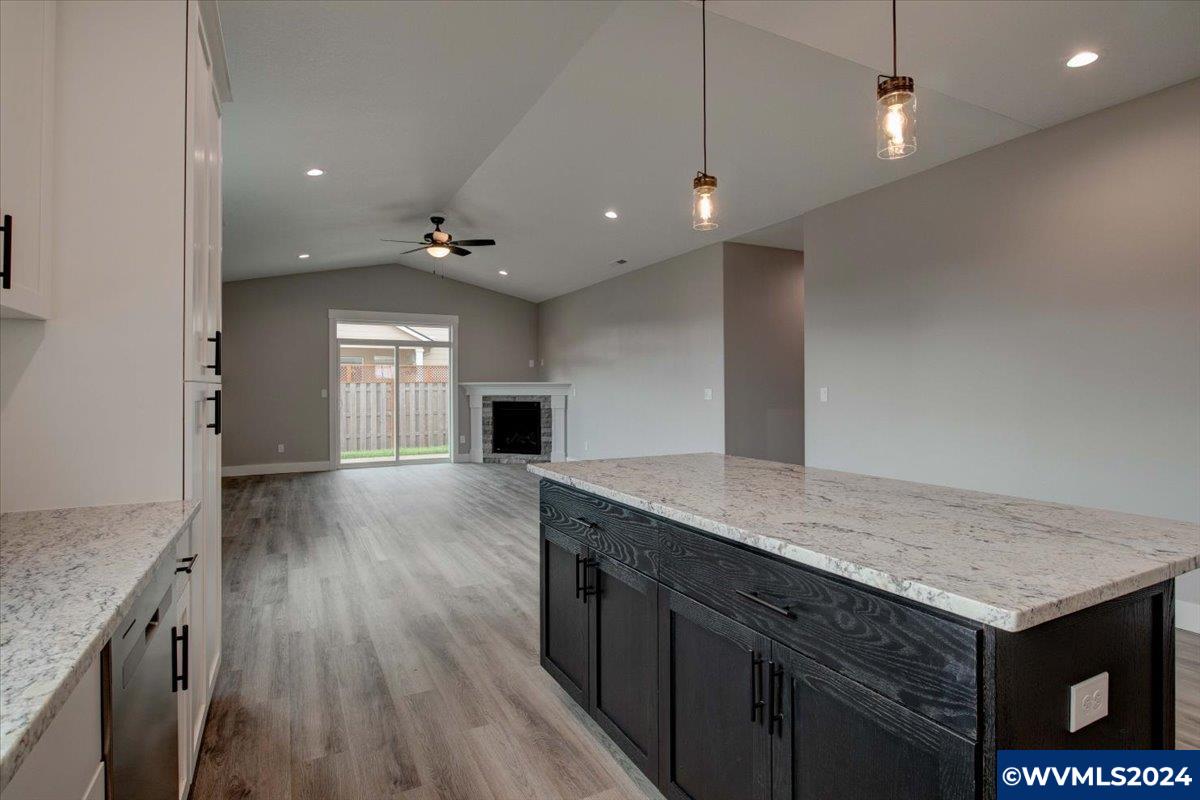 985 Sassafras Street Independence, OR 97351 - Photo 10 of 37 Gallery Image 10