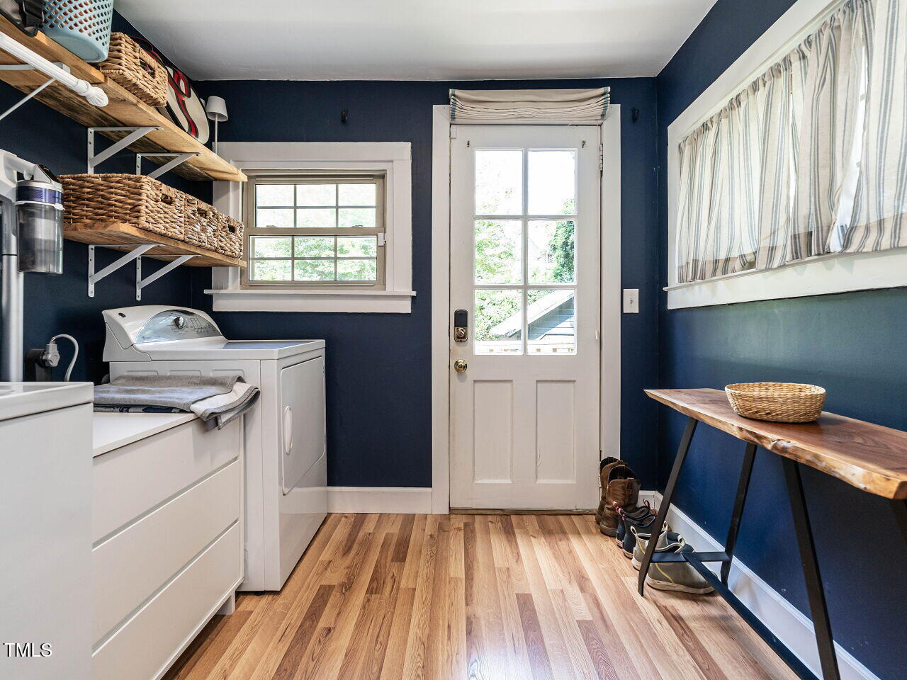 1813 Ridley Street Raleigh, NC 27608 - Photo 16 of 30 016-1280x960-laundry