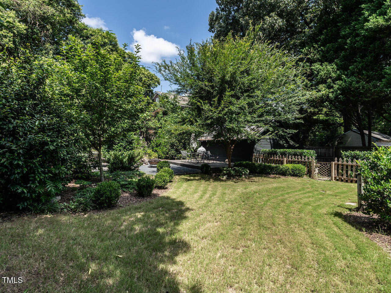 1813 Ridley Street Raleigh, NC 27608 - Photo 24 of 30 024-1280x960-backyard