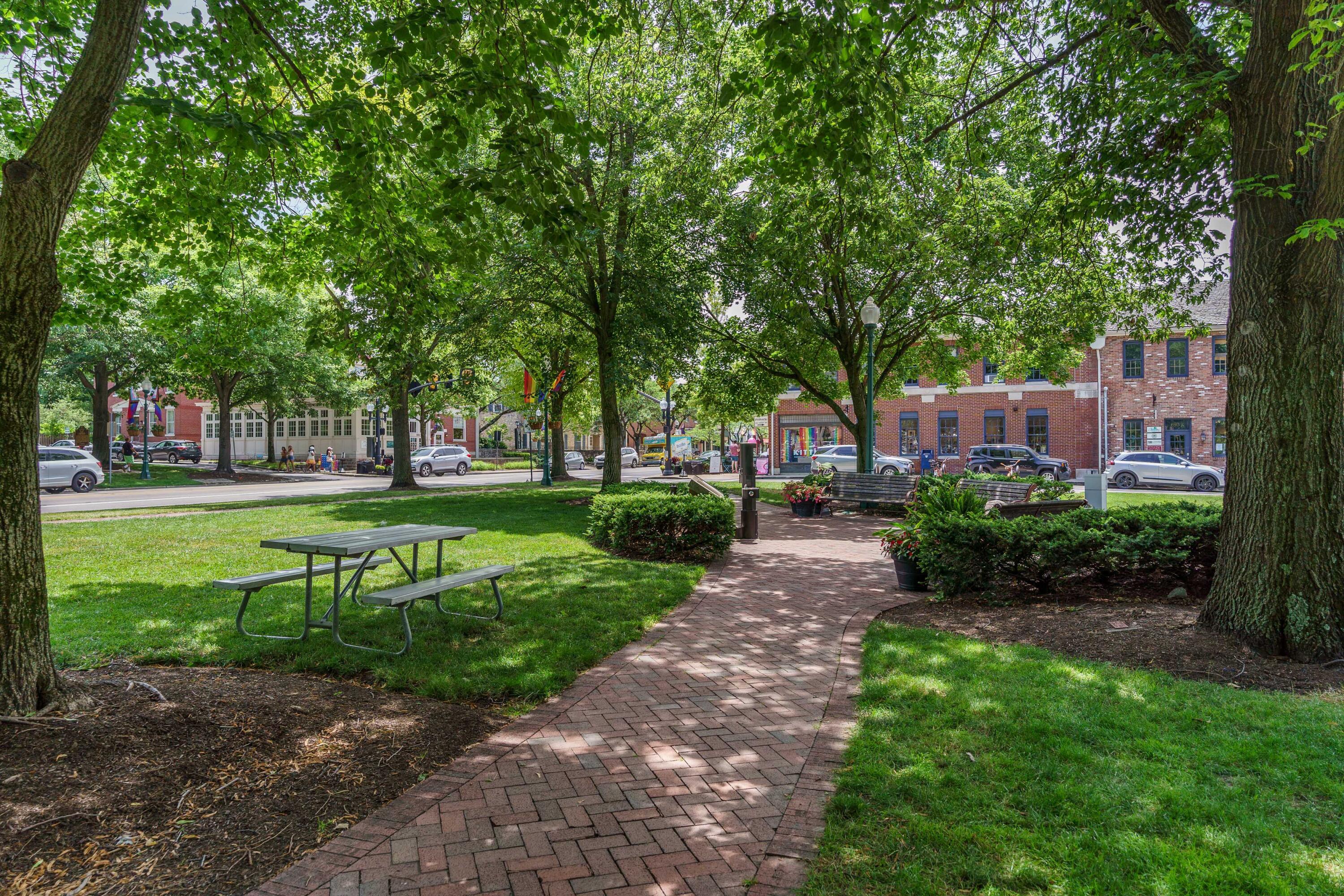 114 Chase Road Columbus, OH 43214 - Photo 27 of 35 Downtown Worthington
