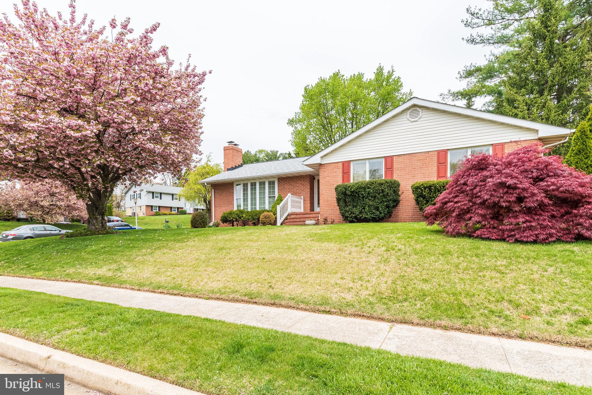 910 Breezewick Road Towson, MD 21286 - Photo 2 of 71 Gallery Image 2
