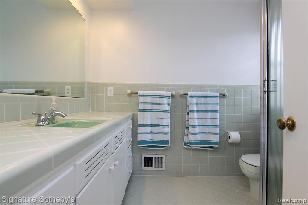 892 Satterlee Road Bloomfield Hills, MI 48304 - Photo 26 of 44