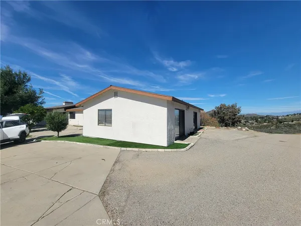 $3,500 | 24020 Oak Cir Drive, Wildomar, CA 92595