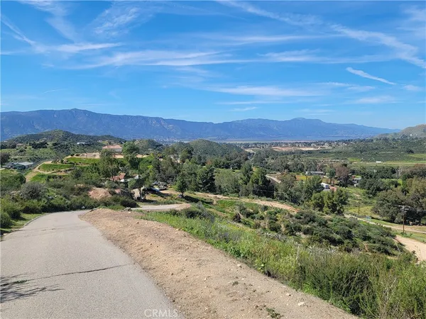 $3,500 | 24020 Oak Cir Drive, Wildomar, CA 92595