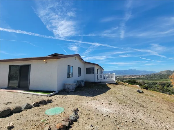 $3,500 | 24020 Oak Cir Drive, Wildomar, CA 92595