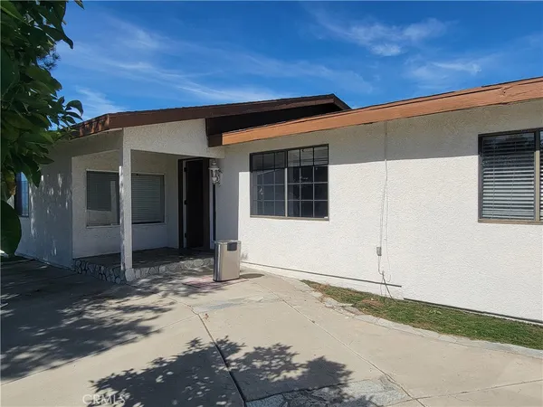 $3,500 | 24020 Oak Cir Drive, Wildomar, CA 92595