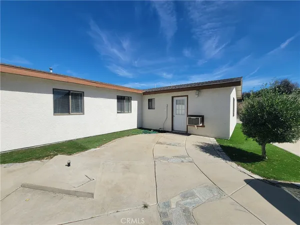$3,500 | 24020 Oak Cir Drive, Wildomar, CA 92595